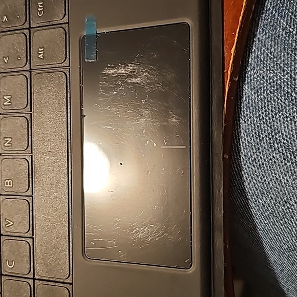 Dell slim keyboard used but working 11 pro - Picture 5 of 6
